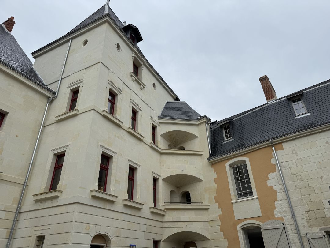 CHATELLERAULT - 4, Rue du Cygne Saint-Jacques - 27-29 Rue Sully