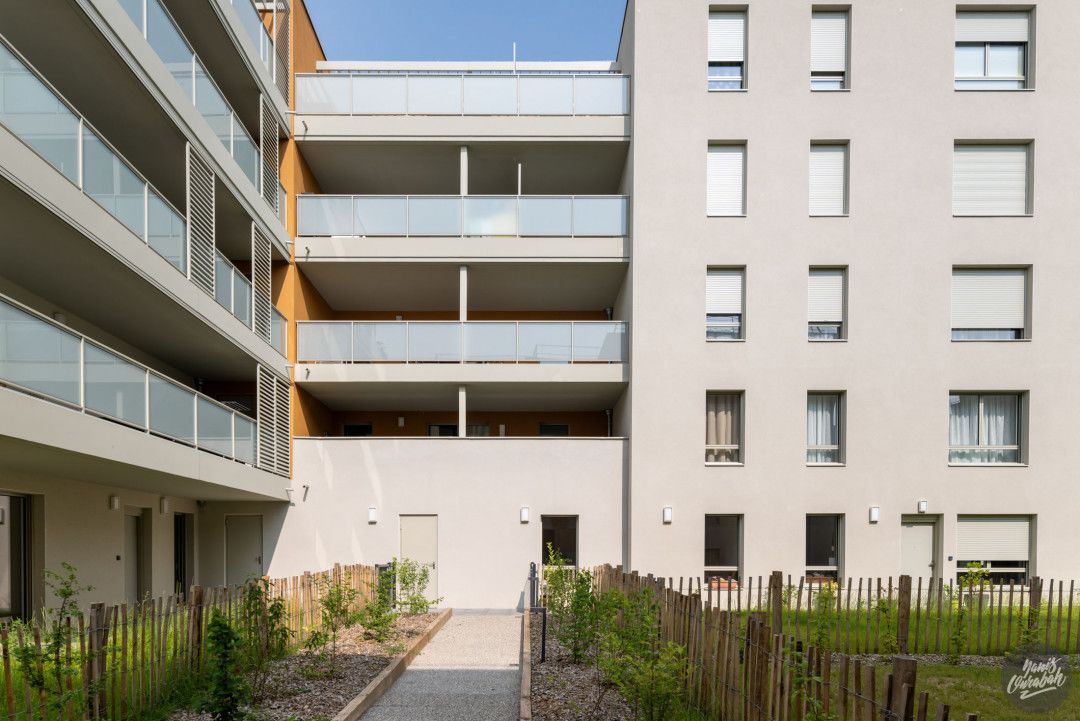 e5ca25607950588c203332552795502a