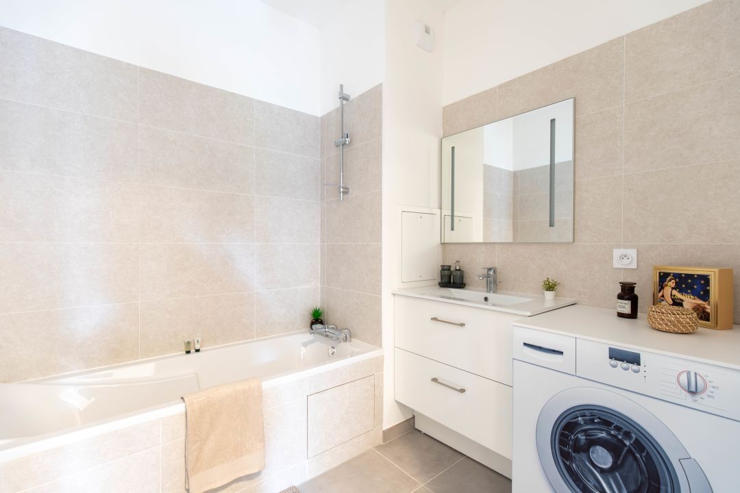 e786b597cd07921eab9bf4d70279e089