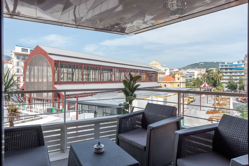 f997421fe0714af9ede3c7f60d386ee4