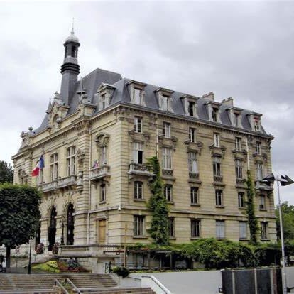 Colombes — photo 3