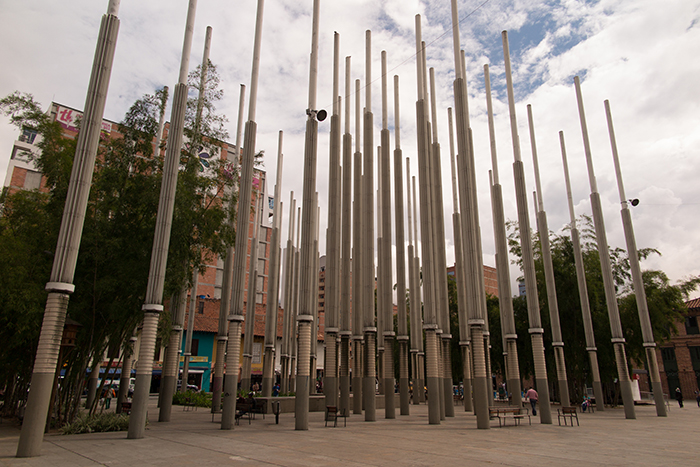 Plaza Cisneros, em Medellin