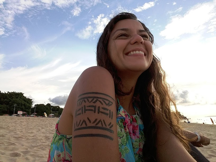 Feliz após um dia mágico em Manaus. Praia de Ponta Negra, Amazonas.