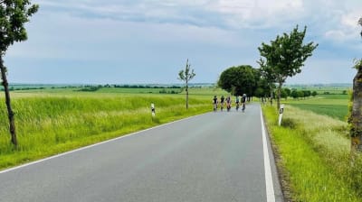 Cyclsistas FLINTA Groupride ROAD