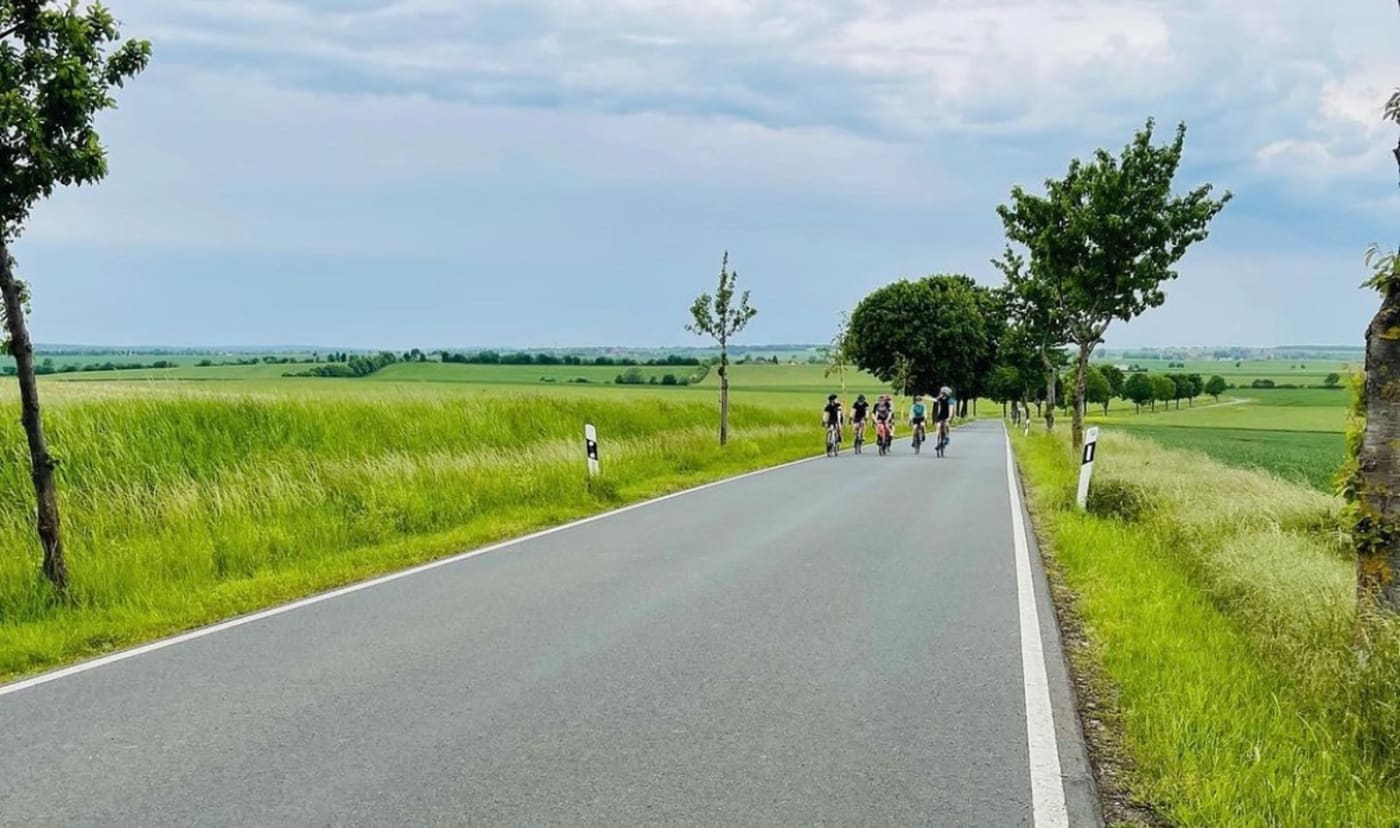 Cyclsistas FLINTA Groupride ROAD