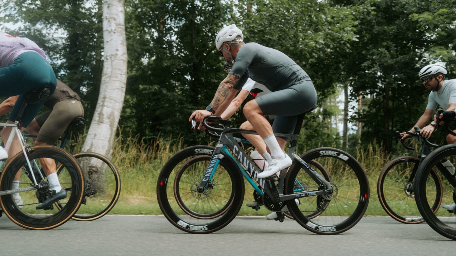 schutzblech 26 zoll schmal ROCKBROS Fahrrad Set MTB Spritzschutz Schwarz – ROCKBROS-DE Color:GOLWH102 fmk-sh-gf800w-dialed-fit Test: Was bringen MTB-Reifen