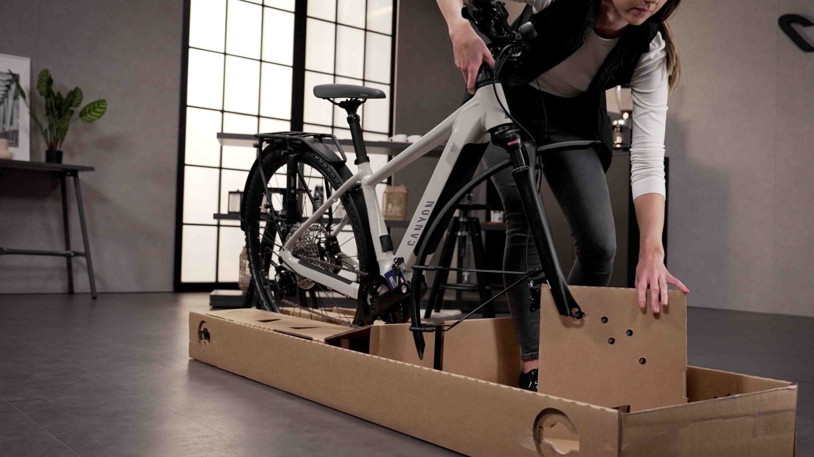 Cyclingworld 2026 Canyon Live Bike Unboxing