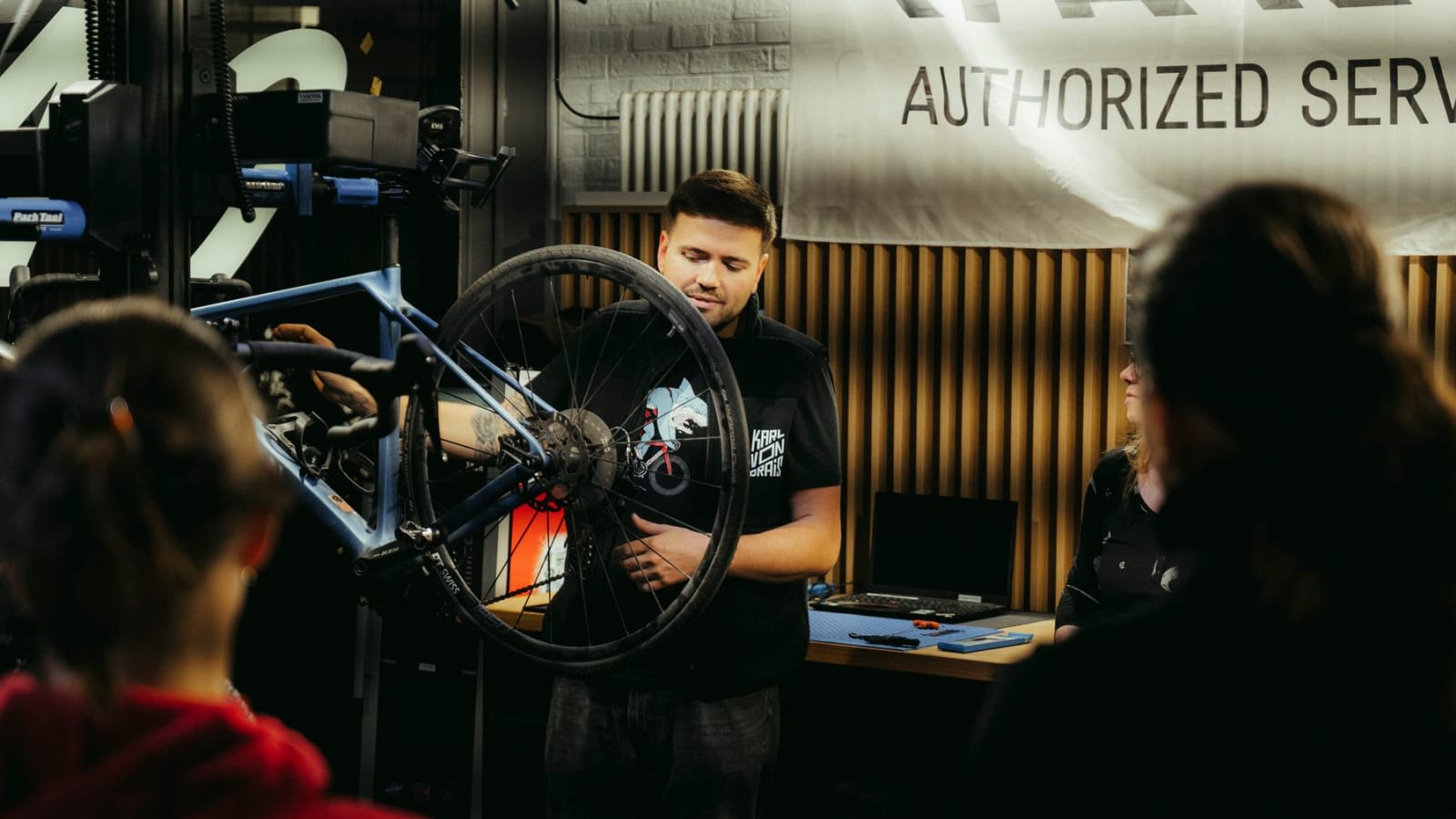 KarlvonDrais Canyon Experience Partner Store Opening (exklusive Abendveranstaltung)