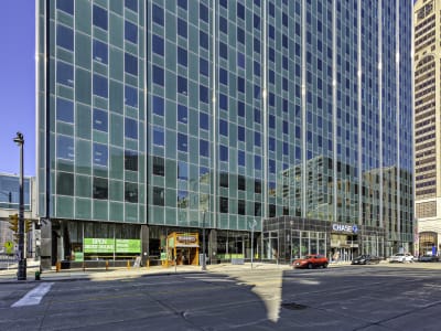 Chase Tower sold for $34.25 million