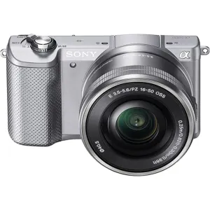 Sony Alpha 5000 + 16-50 mm SEL-P1650