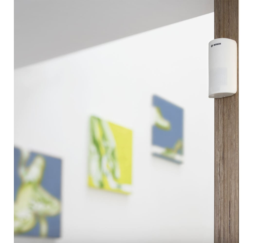 White Bosch Smart Home Security Set Bundle.3