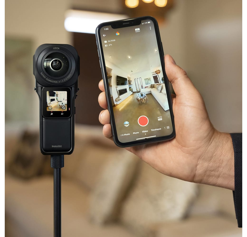 Black Insta360 ONE RS 1-inch 360 Edition.5