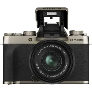 Fujifilm X-T200  + XC 15-45mm lens kit