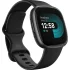 Black Fitbit Versa 4 smartwatch, Aluminium behuizing, 40mm.1