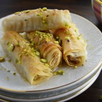 Moroccan Chebakia Recipe (Sesame and Honey Cookies) - Amira's Pantry