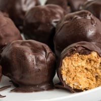 Old-Fashioned Soft Stovetop Caramels : Hearts Content Farmhouse