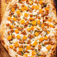 Pear, Prosciutto and Gorgonzola Pizza - Recipe Runner