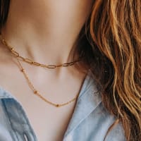 How to Wear Two Necklaces Without Them Tangling: 25 Tips