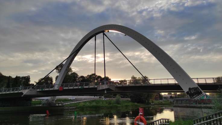 Arced bridge at susnet