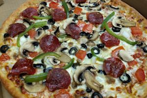 15 Best Pizza Delivery Restaurants in Eau Claire | Pizza Near ...