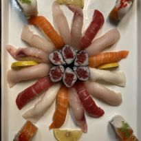 Upper East Side Sushi Delivery Sushi Take Out In Upper East Side Manhattan Grubhub