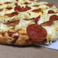 Cottage Inn Pizza Delivery In Detroit Mi Full Menu Deals Grubhub