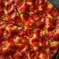 Round Table Pizza Delivery In Indio Ca Full Menu Deals Grubhub