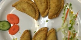 Beach Hut Deli Golden Centre Ln Delivery 2095 Golden