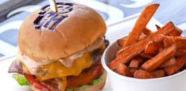 Carl S Jr Delivery 3770 Cahuenga Blvd Studio City Order Online
