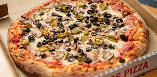Calzones Food Delivery, Best Restaurants Near You, papa's pizza -  thirstymag.com