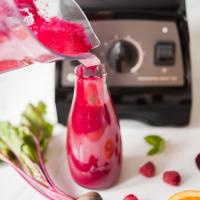 Gemüse Smoothie: Rezept mit Roter Beete und Himbeeren.