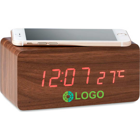 Reloj con carga inalámbrica en efecto madera de chapa