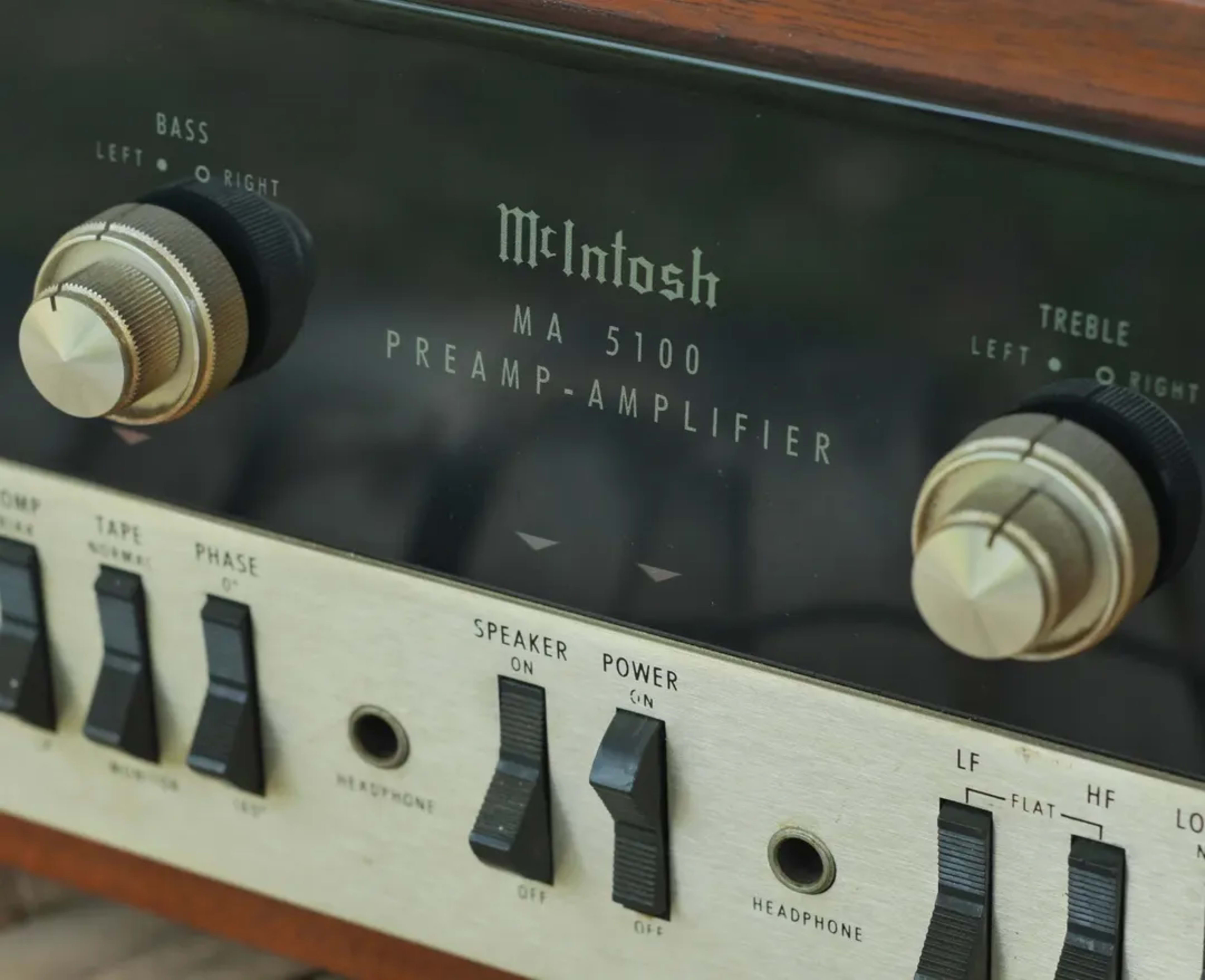 McIntosh MA5100 2-Channel Solid State Integrated Amplifier