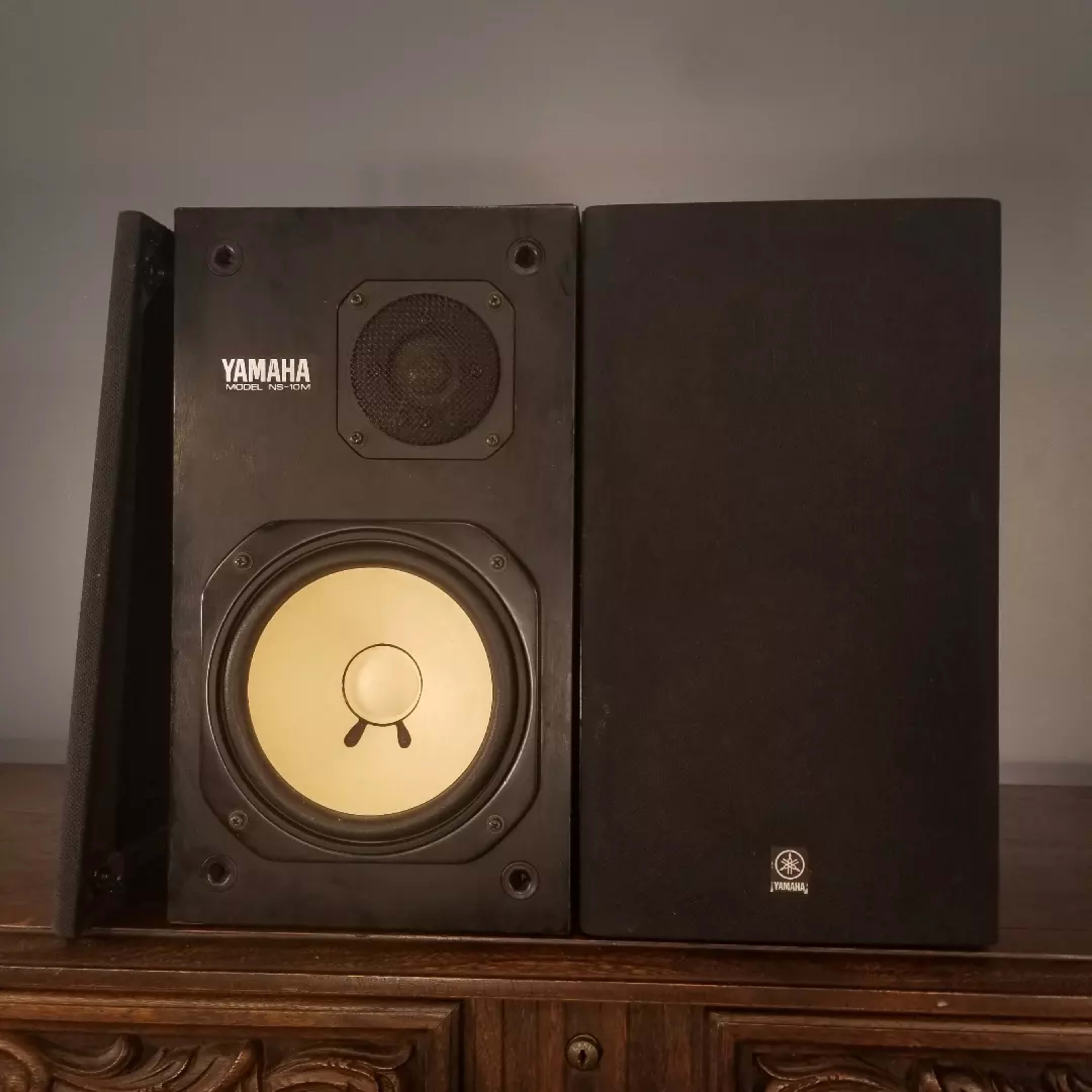 Yamaha NS-10M Speakers
