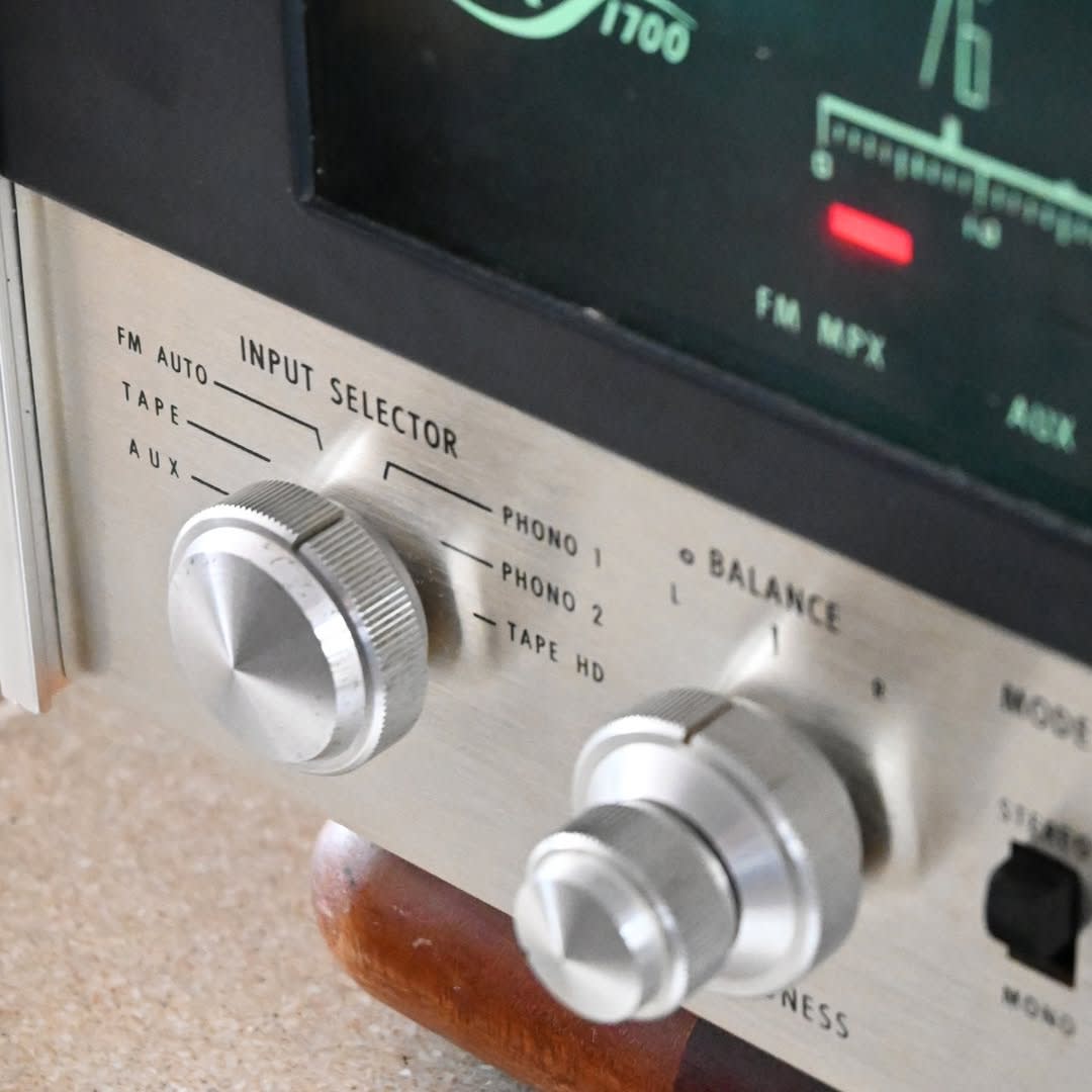 McIntosh MAC-1700