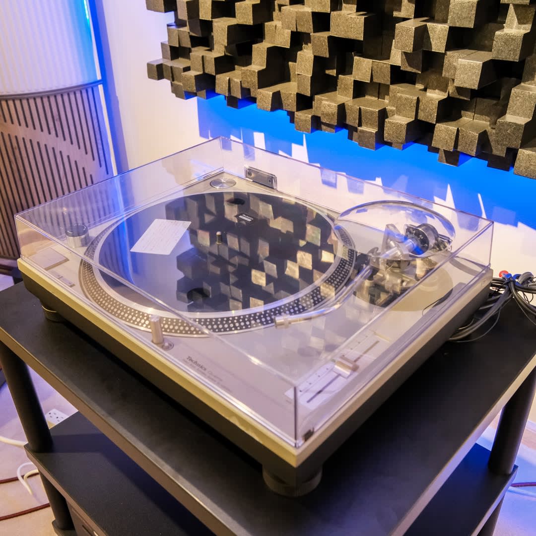 Technics SL-1200MK2 Turnable