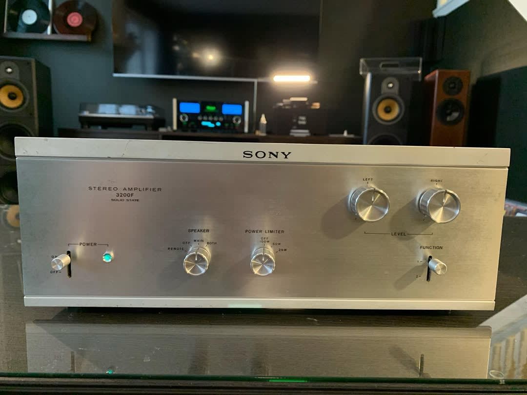 Sony TA-3200F power amplifier