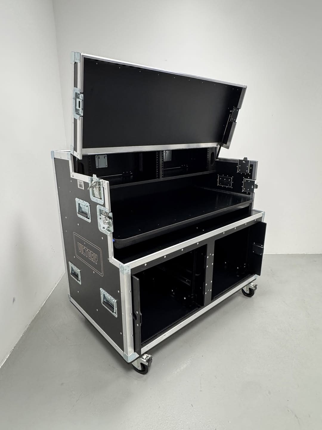 ProX XZF-AVPRO 2X12U 2X4U Mobile Workstation Case
