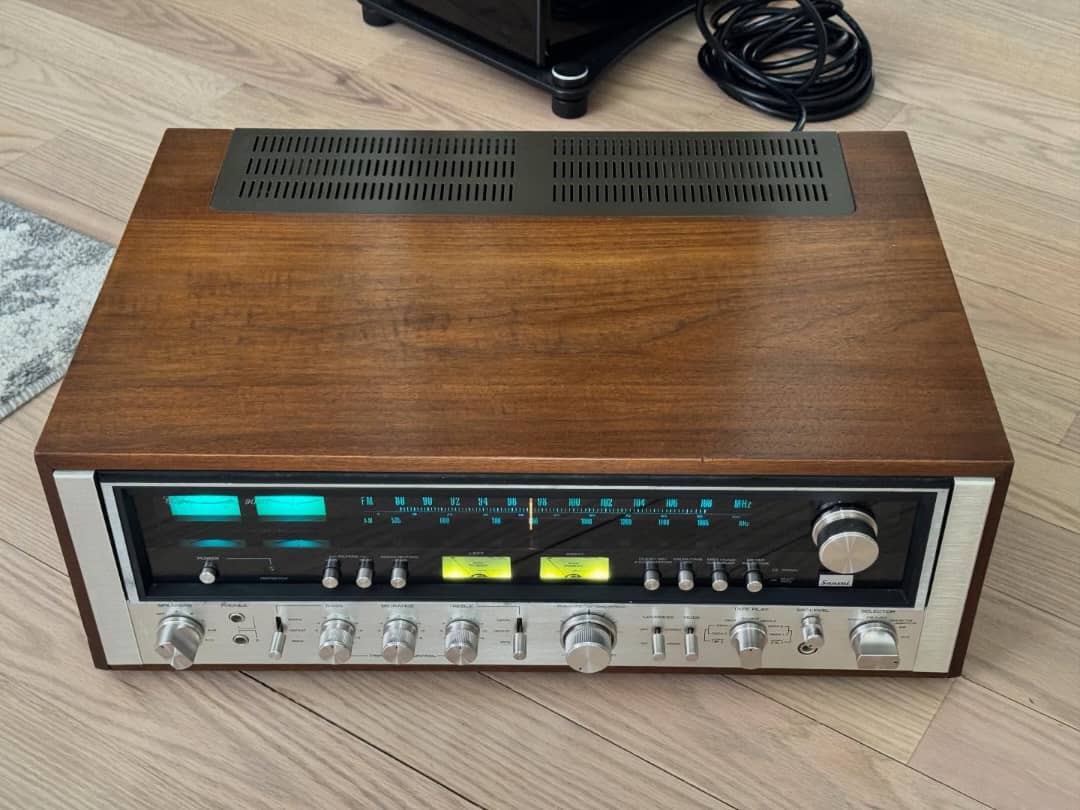 Sansui 9090 AM/FM Stereo Receiver