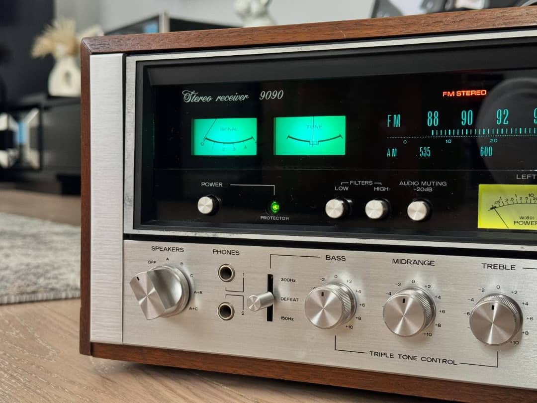 Sansui 9090 AM/FM Stereo Receiver