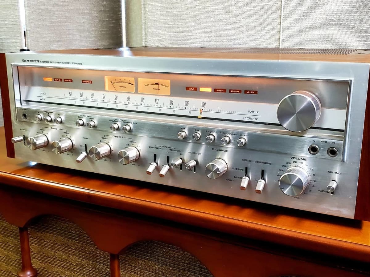 Pioneer SX-1250 Stereo Receiver