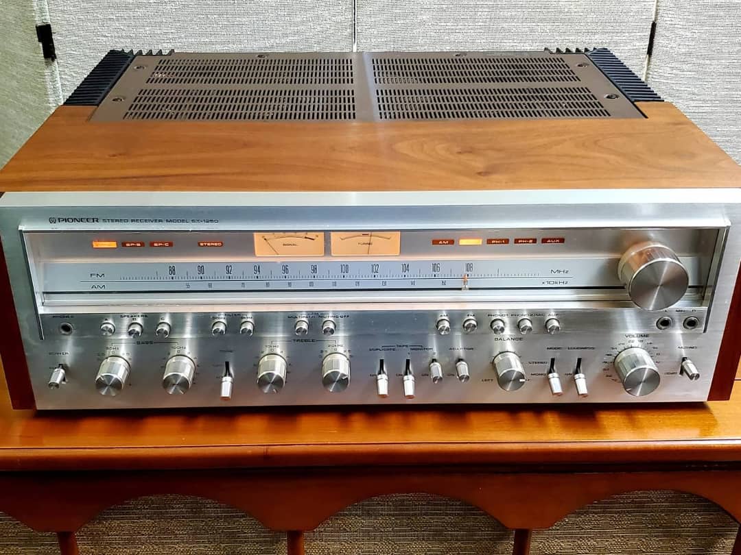 Pioneer SX-1250 Stereo Receiver