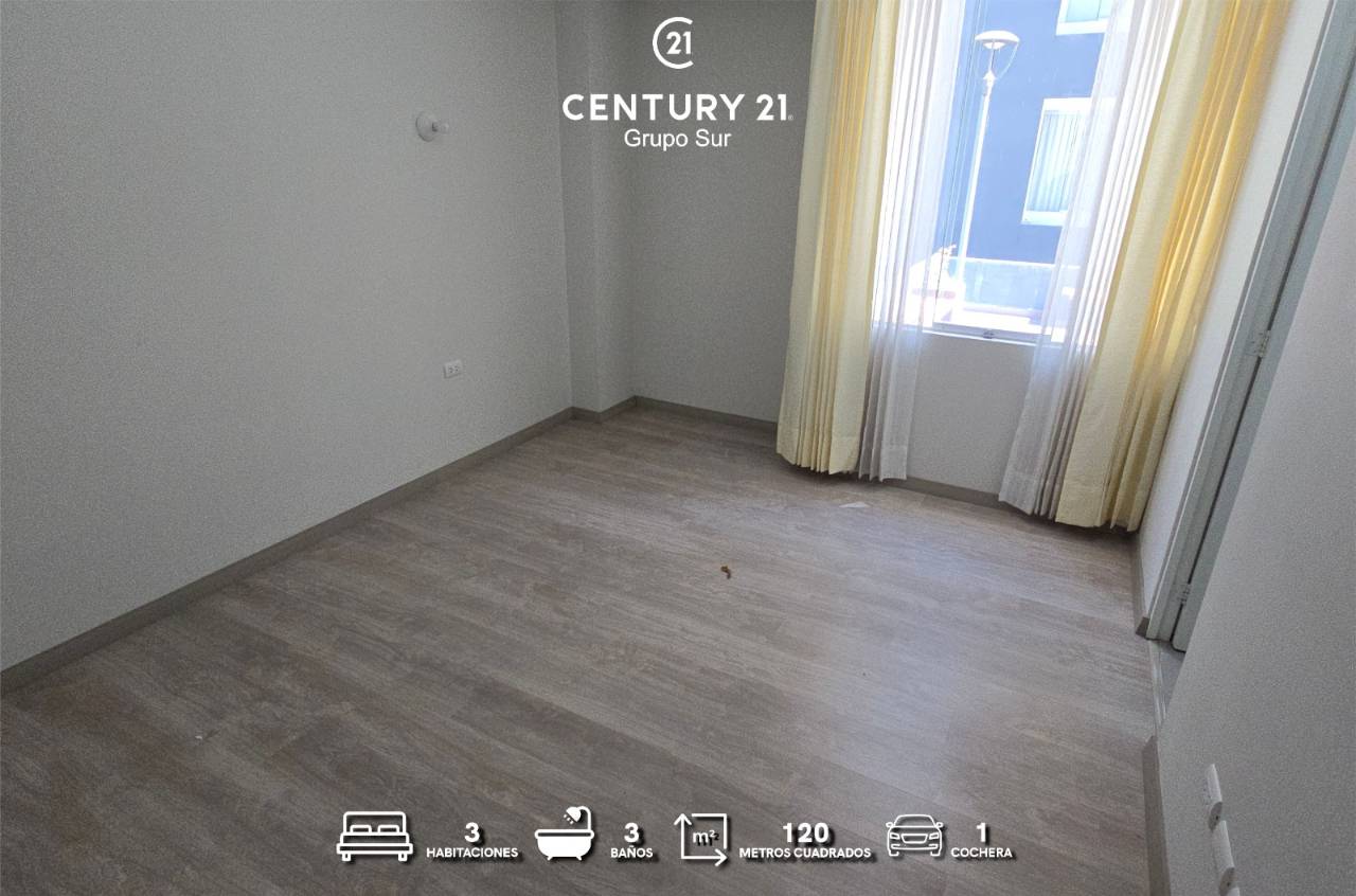 Vista 3 de Venta Departamento Country Club Primer Piso