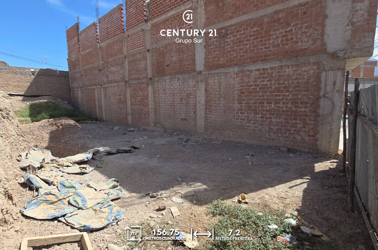 Vista 3 de Terreno en Venta Urb Primavera 
