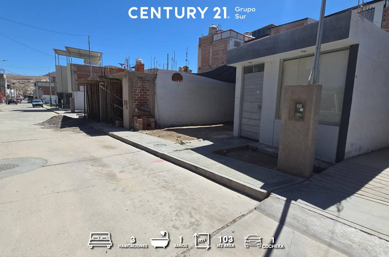 Vista 1 de Casa en Venta Urb. Privada "La hacienda"