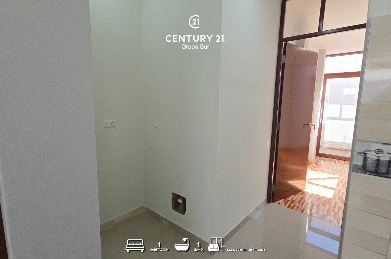 Vista 3 de Minidepartamento en Venta  San Antonio Primer Piso