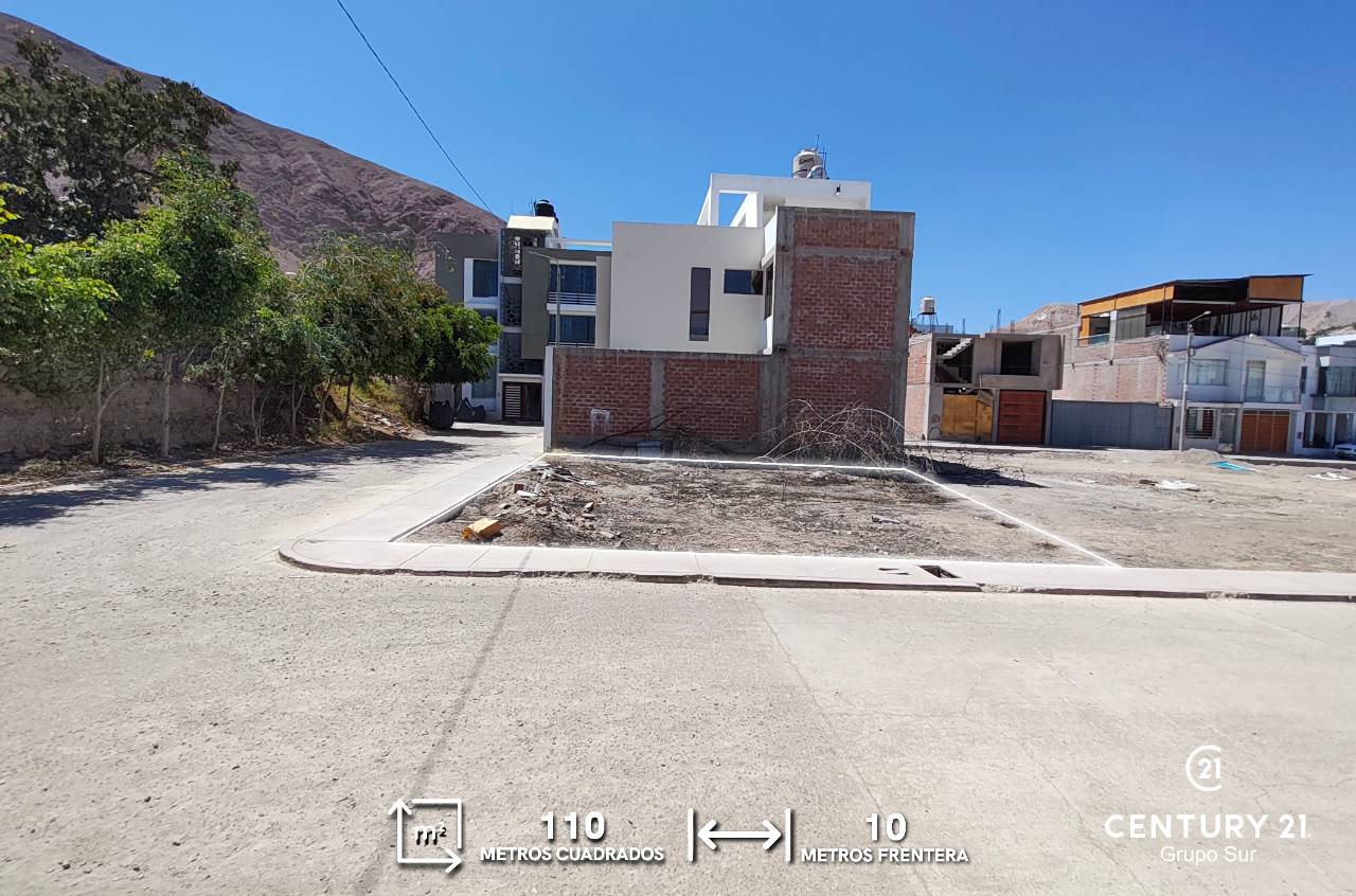 Vista 2 de Terreno en Venta Country Club - Moquegua