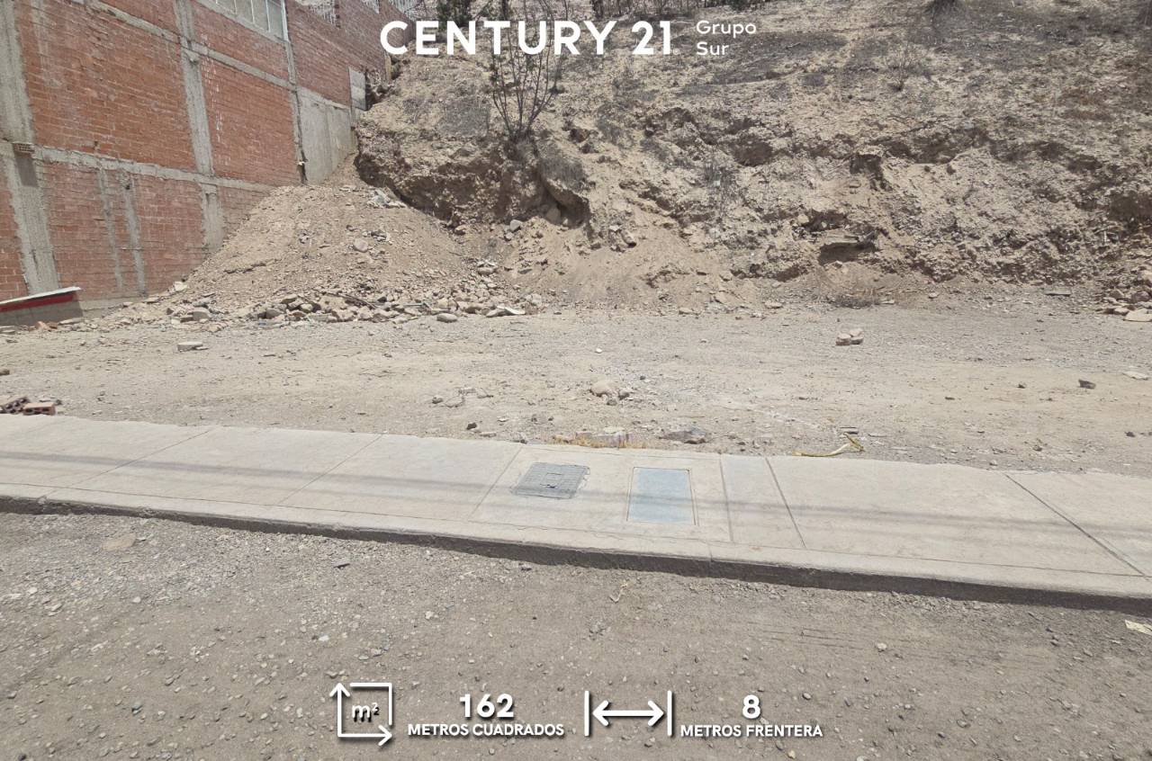 Vista 1 de TERRENO DE 168M2 EN URB. JARDINES DE VILLA 