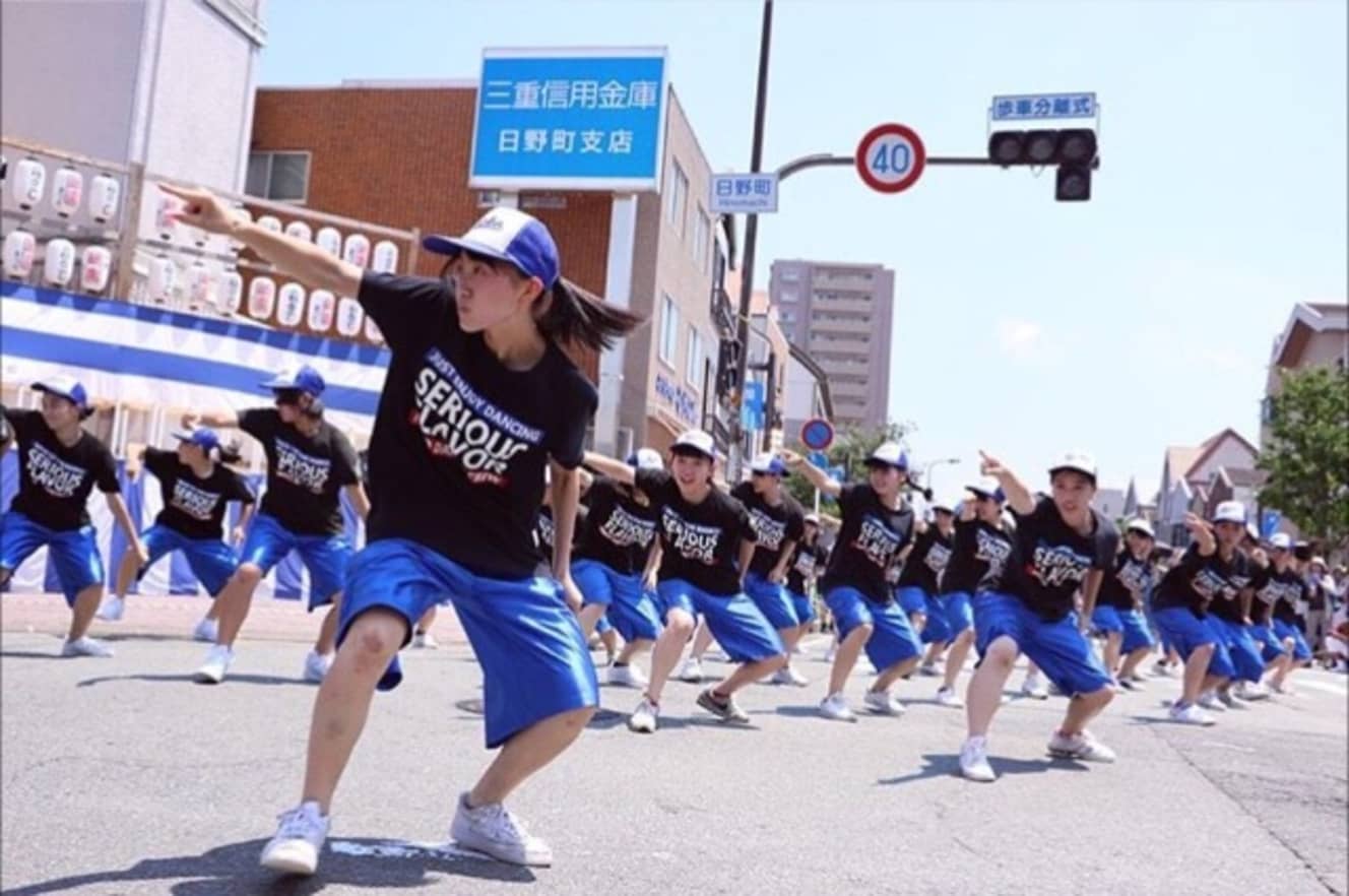 年間で80回はイベントに出演「おそらく、全国で一番、イベントに出演しているダンス部だと思います」（神田橋顧問提供写真）