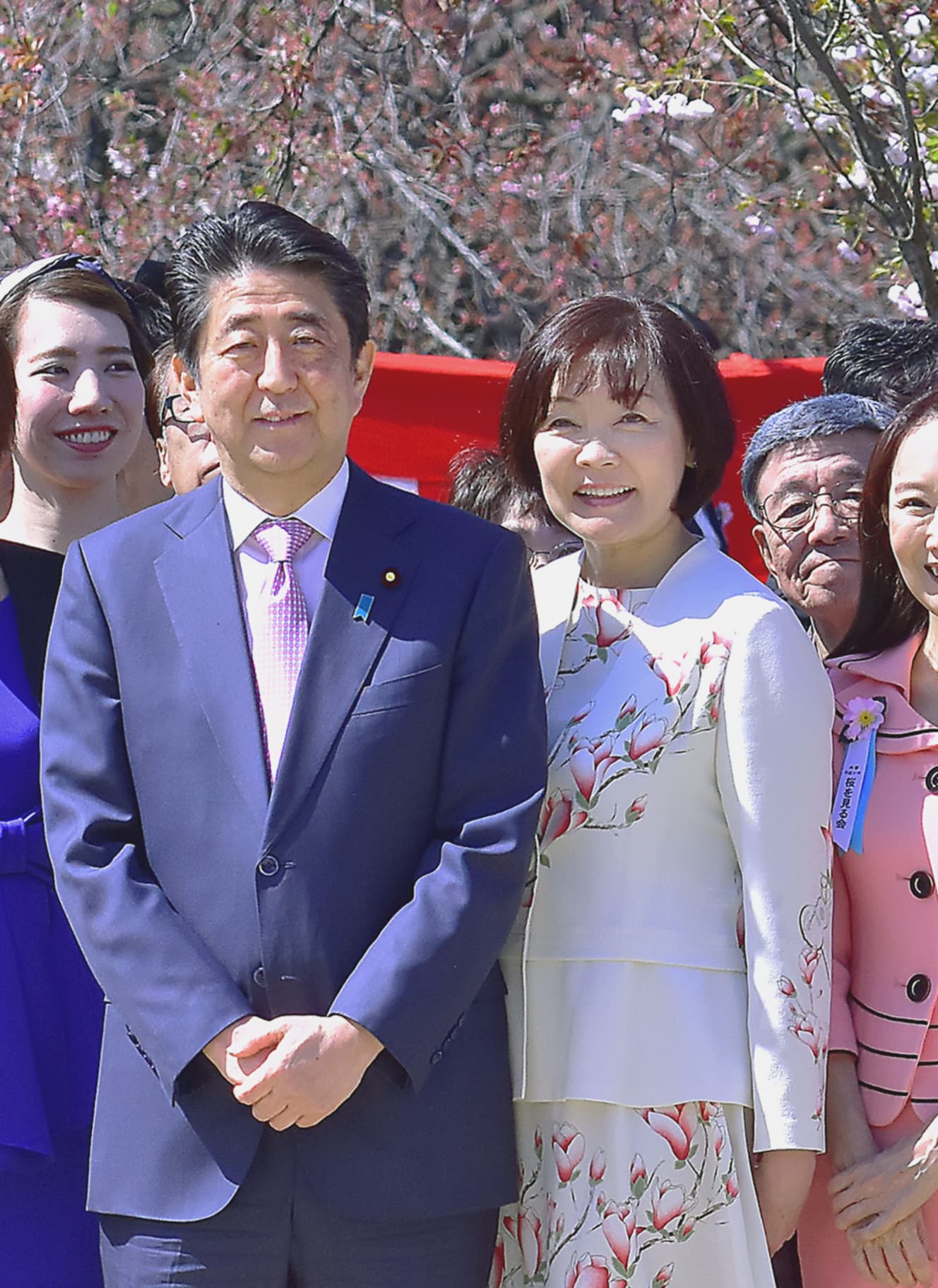 桜を見る会には昭恵夫人も参加していた